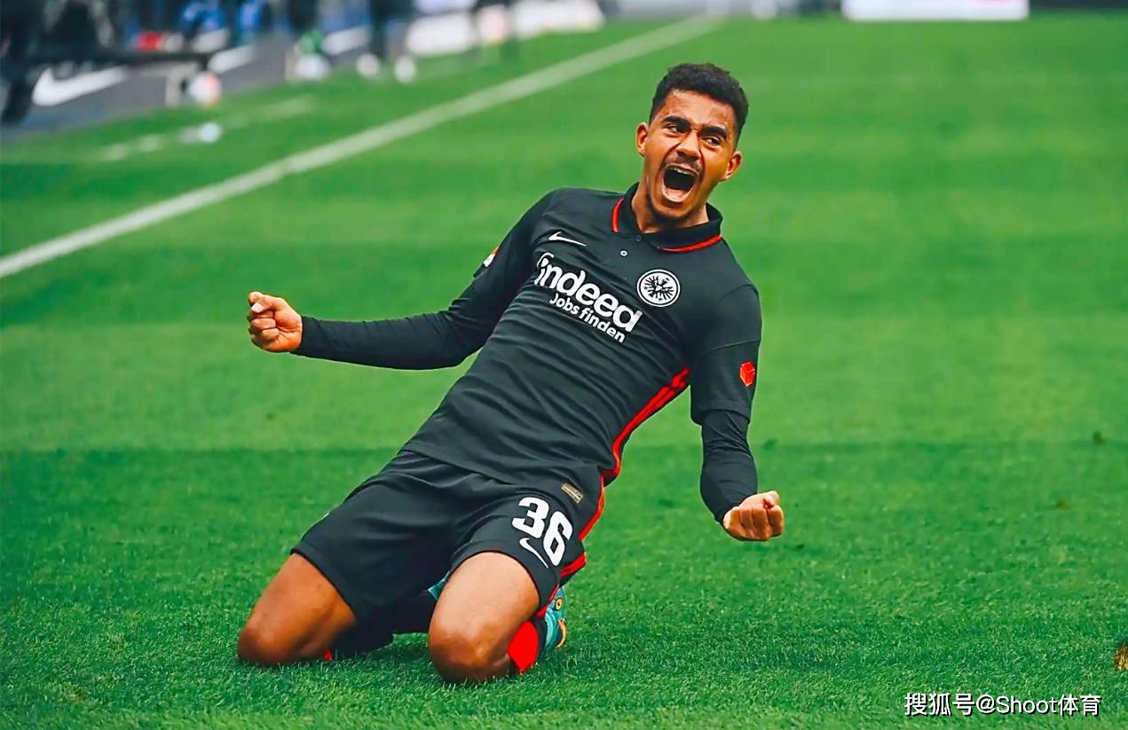 MK体育官方网站-加时末段西甲传出新动向；法兰克福远射贴柱；管理层表态——底气十足；高层口径保持一致(德甲法兰克福引进球员)